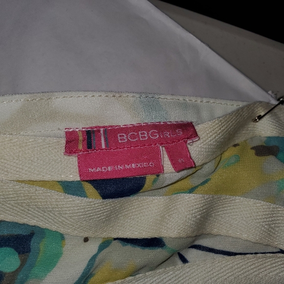 BCBGirls White & Turquoise Butterfly Hi-Lo Skirt Size 8 - Picture 2 of 8